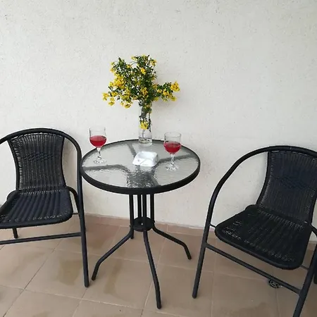 Kabakum Di Sea View فارنا
